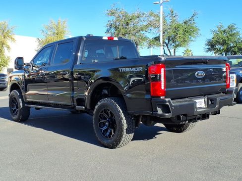 Used 2024 Ford F250 Lariat w/ Lariat Ultimate Package image 3