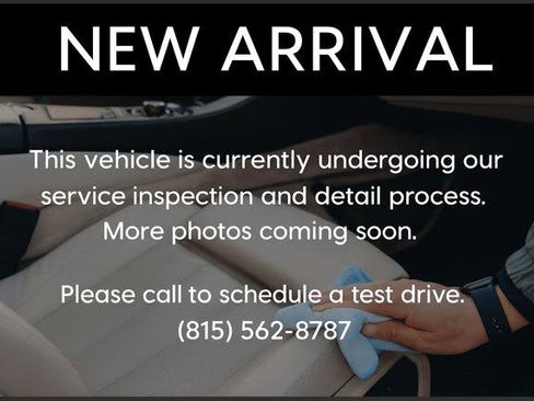 Used 2017 Buick Enclave Leather AWD/4WD image 2