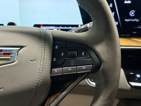 Used 2021 Cadillac Escalade Premium Luxury Platinum image 16