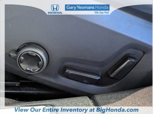 Used 2022 Volvo S60 B5 R-Design w/ Advanced Package image 19