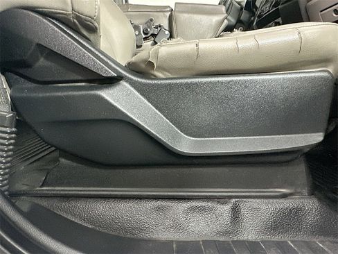 Used 2021 Ford F250 XL w/ Power Equipment Group image 23