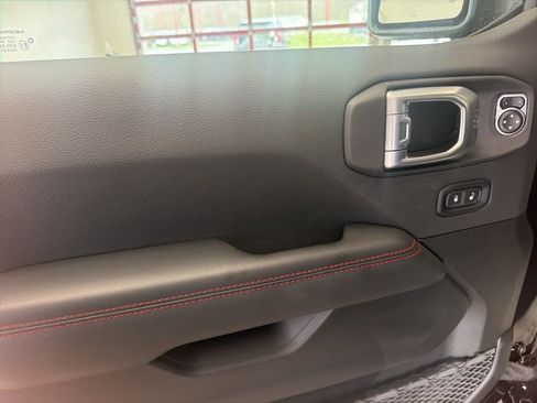 New 2026 Jeep Wrangler Unlimited Rubicon AWD/4WD image 5