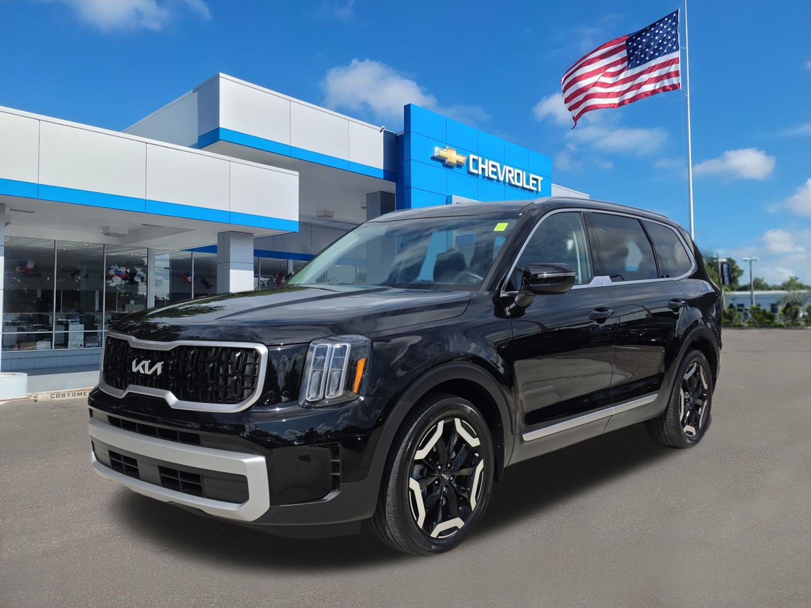 Used 2023 Kia Telluride EX w/ EX Captain's Chair Package AWD/4WD image 4