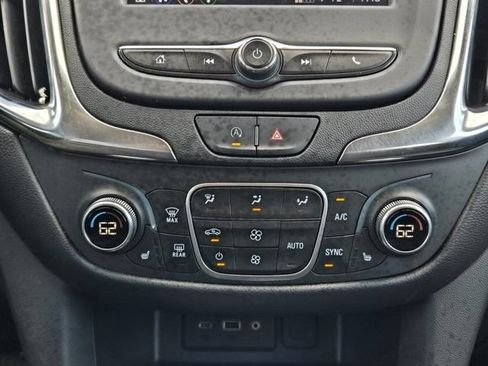 Used 2024 Chevrolet Equinox LT AWD/4WD image 17