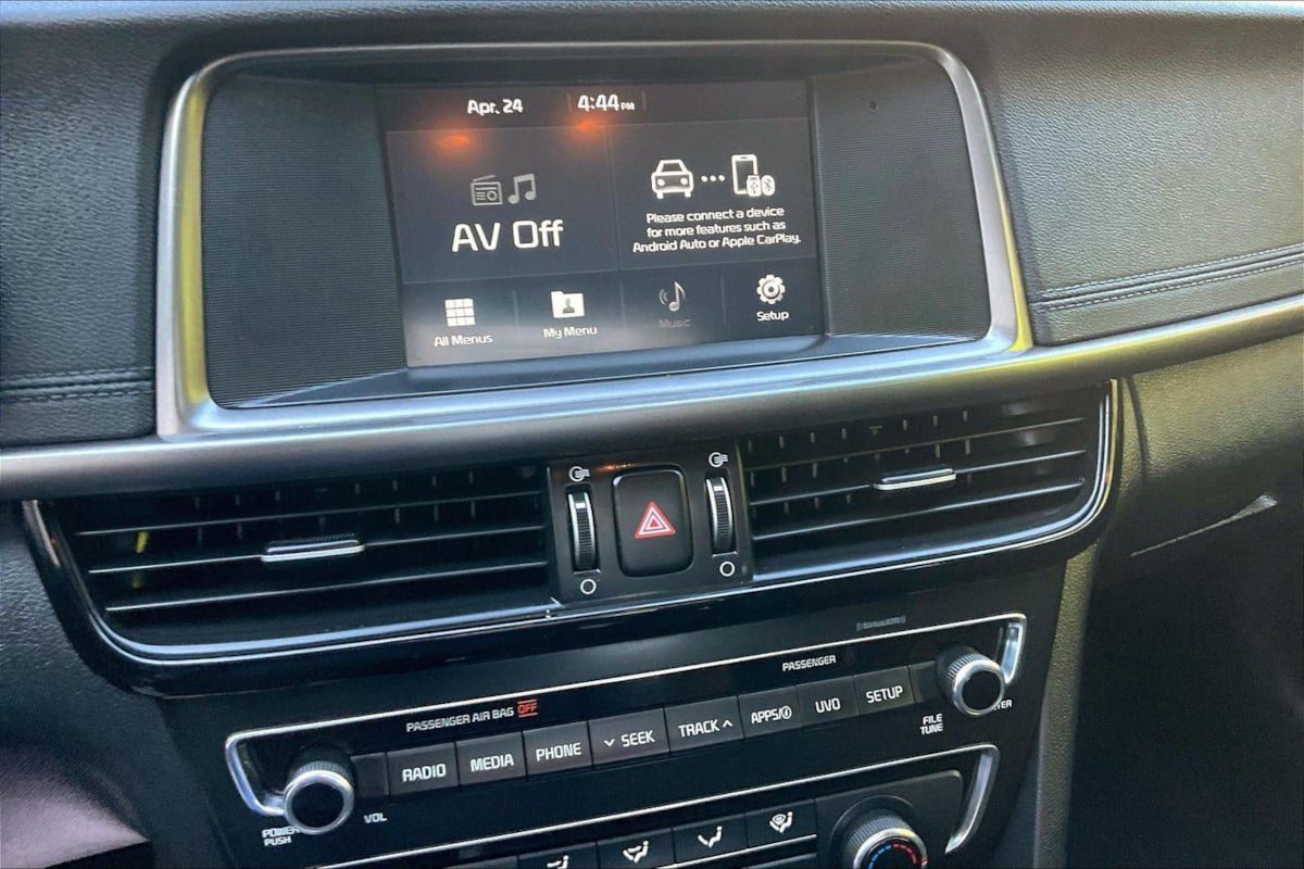 Used 2018 Kia Optima LX FWD image 9