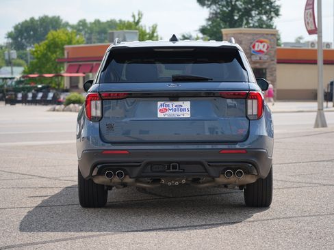 Used 2025 Ford Explorer ST w/ Sun And Sound Package AWD/4WD image 4