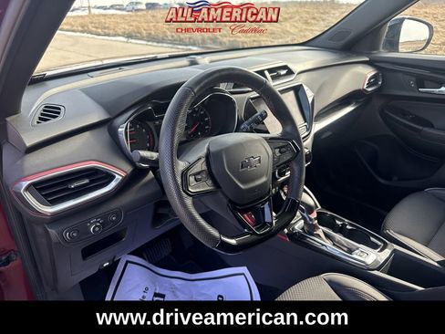 Used 2023 Chevrolet TrailBlazer RS w/ Sun and Liftgate Package image 1
