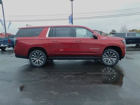 New 2026 Chevrolet Suburban High Country image 6