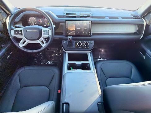 Certified 2025 Land Rover Defender 110 X-Dynamic SE AWD/4WD image 14
