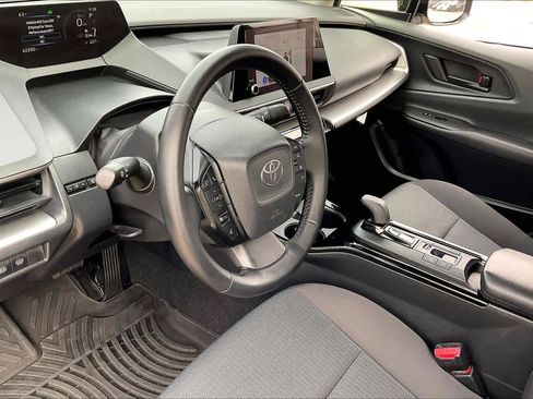 Used 2024 Toyota Prius LE image 14