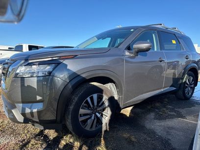 Used 2024 Nissan Pathfinder SL