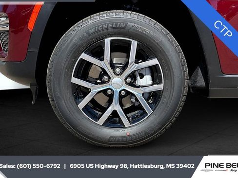 New 2025 Jeep Grand Cherokee Limited image 11