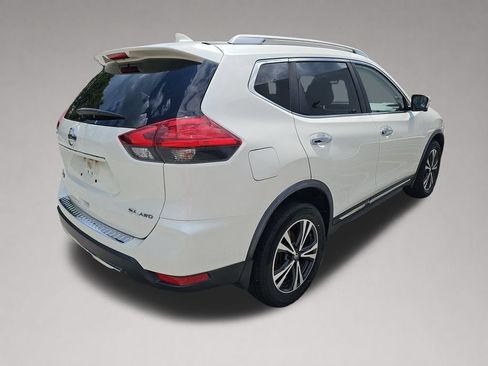 Used 2017 Nissan Rogue SL w/ SL Premium Package AWD/4WD image 3