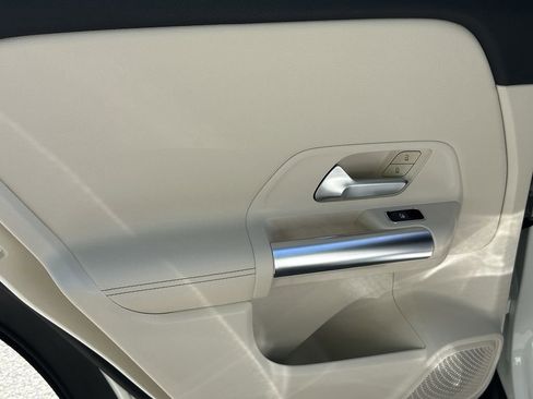 Certified 2025 Mercedes-Benz GLA 250 image 25