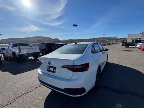 Certified 2021 RAM 2500 Big Horn w/ Level 1 Equipment Group image 5