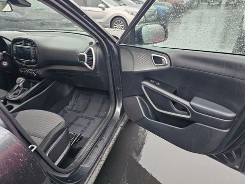 Used 2023 Kia Soul LX w/ Option Group 015 image 12