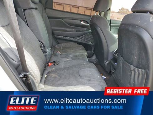 Used 2019 Hyundai Santa Fe SE image 21