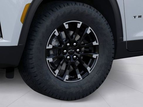 New 2026 Chevrolet Traverse Z71 w/ Driver Confidence Package AWD/4WD image 9