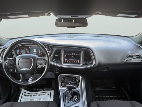 Used 2022 Dodge Challenger SXT RWD image 14