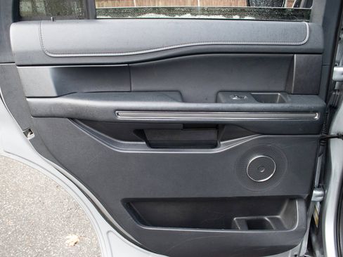 Used 2024 Ford Expedition XLT image 47