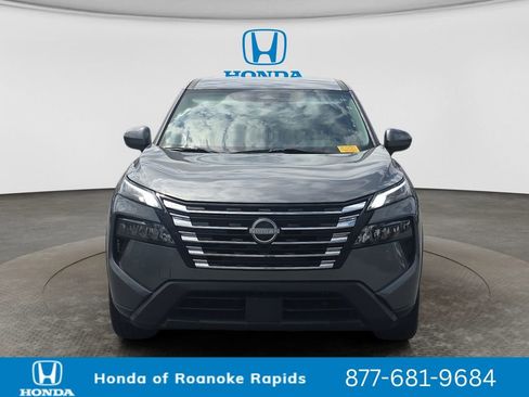 Used 2024 Nissan Rogue SV FWD image 8