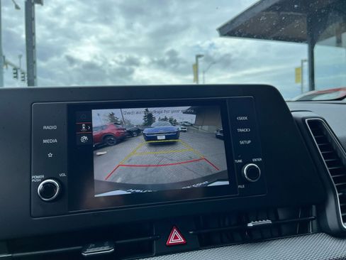 Used 2025 Kia Sportage LX image 24