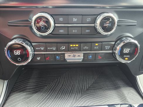 Used 2021 Ford F150 Platinum w/ Equipment Group 701A High image 25