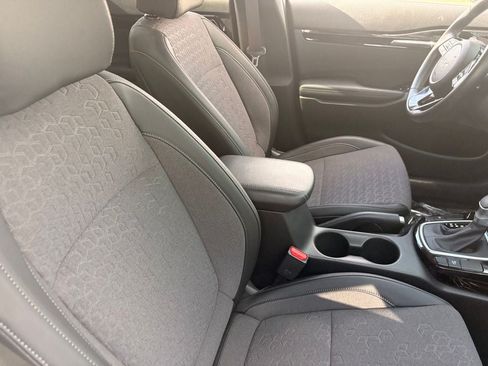 Used 2025 Kia Seltos S FWD image 11