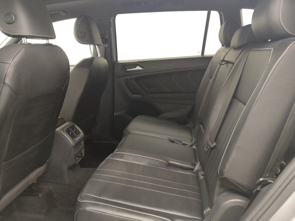 Used 2022 Volkswagen Tiguan SE R-Line FWD image 18