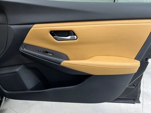 Used 2022 Nissan Sentra SV w/ SV Premium Package image 22