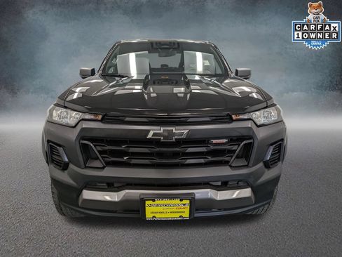Used 2024 Chevrolet Colorado Trail Boss w/ Advanced Trailering Package AWD/4WD image 2