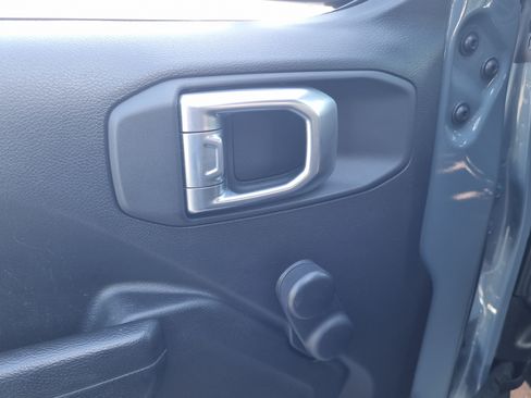 Used 2024 Jeep Wrangler Sport AWD/4WD image 24