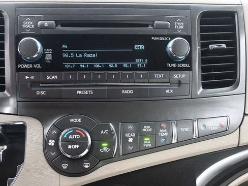 Used 2013 Toyota Sienna LE FWD image 3