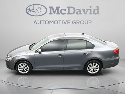 Used 2012 Volkswagen Jetta SE FWD image 35