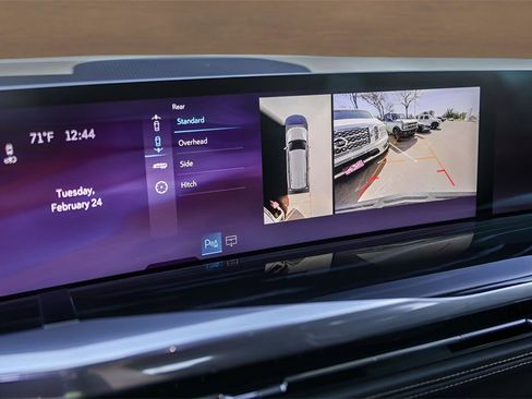 Used 2025 Cadillac Escalade Sport w/ Touring Package image 17