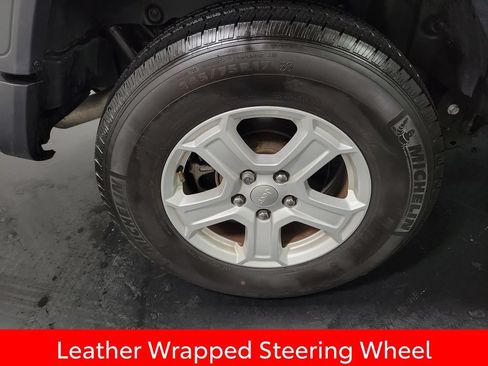 Used 2022 Jeep Wrangler Unlimited Sport AWD/4WD image 11