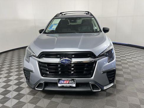 Used 2025 Subaru Ascent Touring w/ Popular Package #2 AWD/4WD image 8
