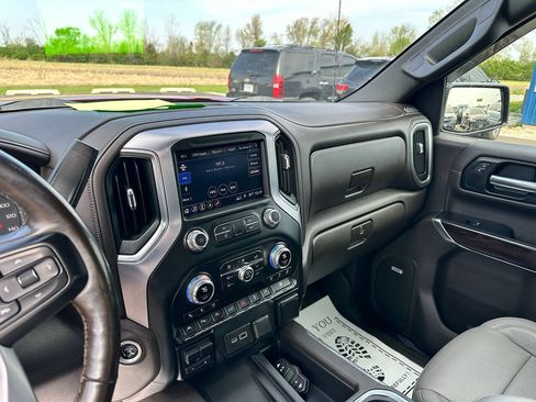 Used 2019 GMC Sierra 1500 SLT w/ SLT Premium Plus Package AWD/4WD image 12