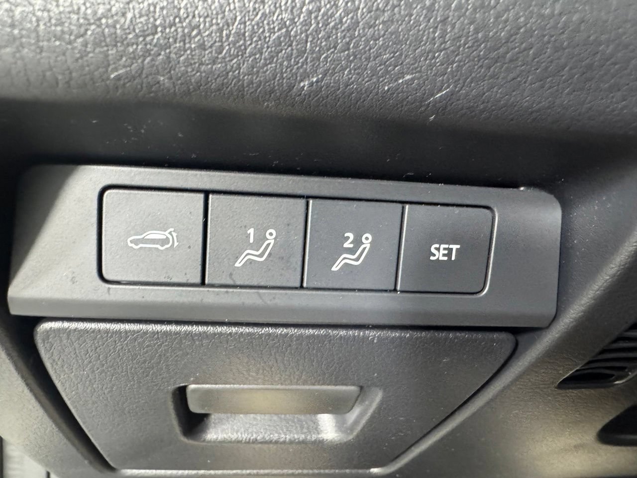 Used 2023 MAZDA CX-30 AWD 2.5 S w/ Premium Package image 26