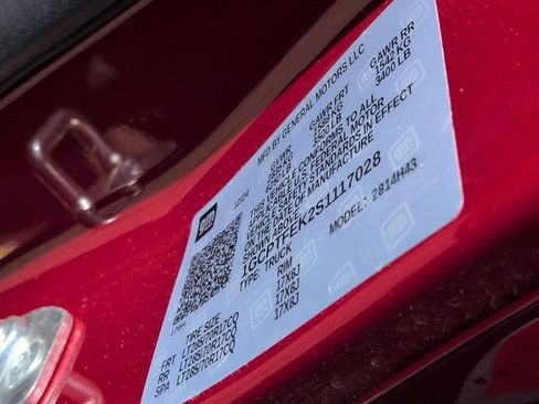 Used 2025 Chevrolet Colorado ZR2 w/ Technology Package image 37