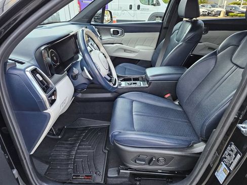 Used 2022 Kia Sorento SX Prestige w/ Panoramic Sunroof Package AWD/4WD image 18