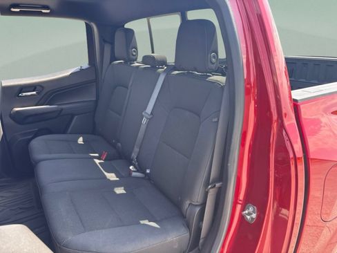 Used 2023 Chevrolet Colorado LT w/ LT Convenience Package II RWD image 21