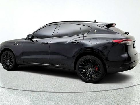 Used 2022 Maserati Levante GT AWD/4WD image 7