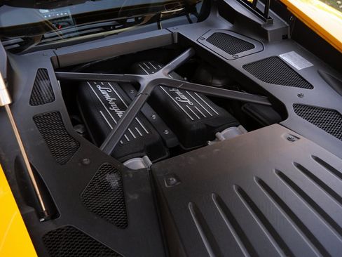 Used 2018 Lamborghini Huracan LP 580-2 image 20