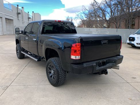Used 2013 GMC Sierra 2500 Denali w/ Suspension Package, Off-Road image 3