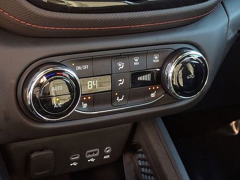 Used 2023 Chevrolet TrailBlazer RS w/ Convenience Package image 15