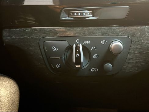 Used 2017 Audi Q7 3.0T Prestige w/ Prestige Package image 17