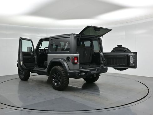 Used 2023 Jeep Wrangler Willys image 30