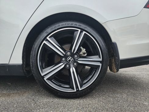 Used 2023 Honda Accord Sport image 19