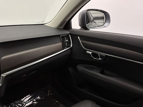 Used 2019 Volvo V90 T6 Cross Country w/ Advanced Package image 29